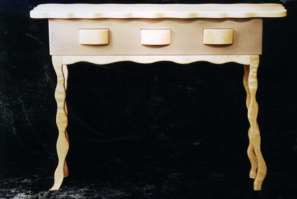 wiggly table